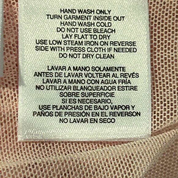 Anne Klein T-Shirt Blouse
Crewneck Short-Sleeve Sequin size Large NWT - Picture 7 of 7